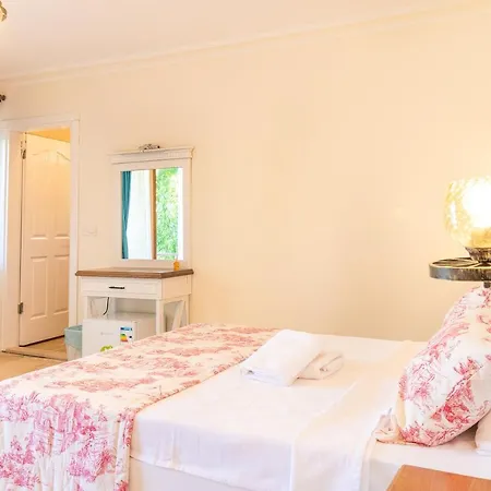 Hanim Pinar Butik * Selimiye (Aegean)